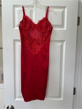 Tic Toc red lace dress